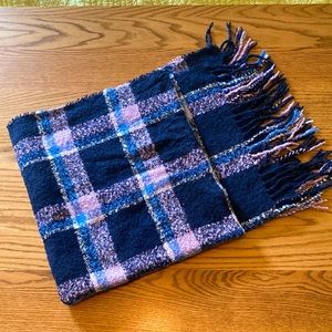 Aerie blanket scarf in blue & purple plaid
